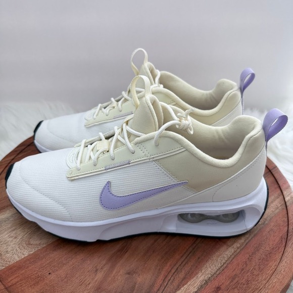 Nike Air Max INTRLK Sail  Lavender NEW Women's Casual Athletic Shoes Size 10.5 - Picture 3 of 8